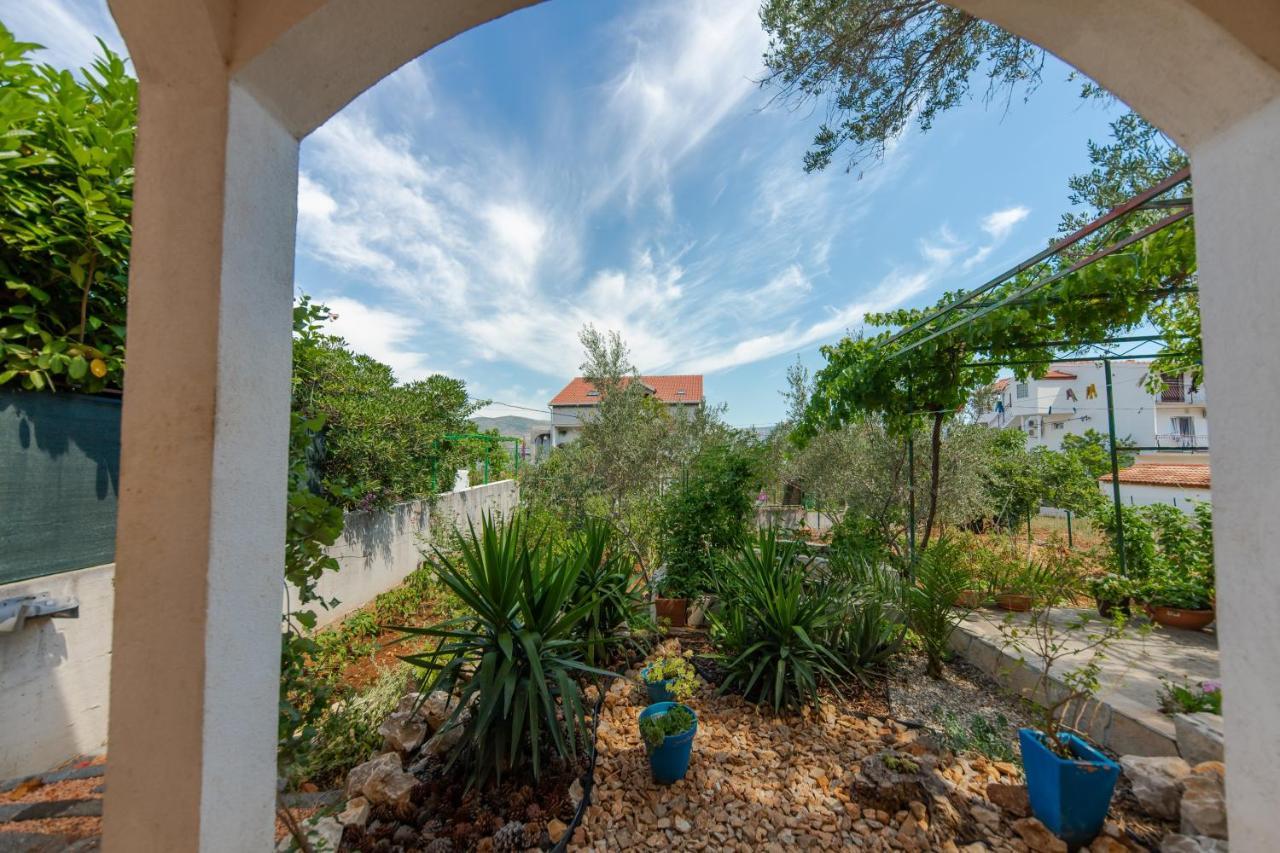 Apartments Danica Trogir Luaran gambar